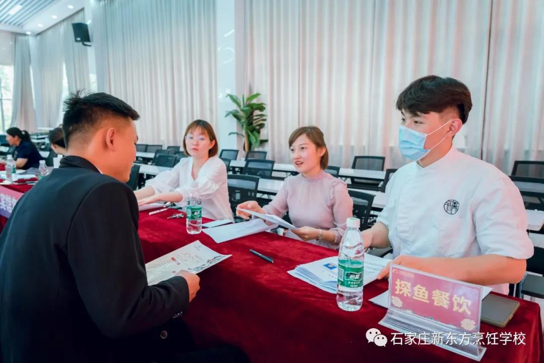 你知道為什么近年來要大力發(fā)展職業(yè)教育嗎？