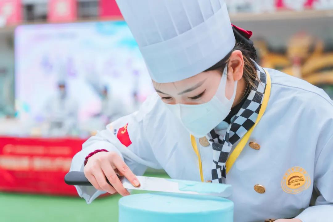 【職業(yè)教育】創(chuàng)造另一種可能，未畢業(yè)就能預(yù)定工作！