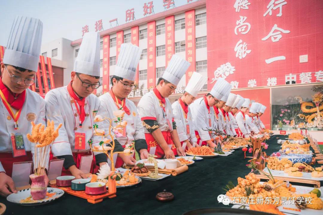 石家莊新東方中等專業(yè)學(xué)校中餐專業(yè)：烹飪夢想啟航，職業(yè)規(guī)劃照亮未來