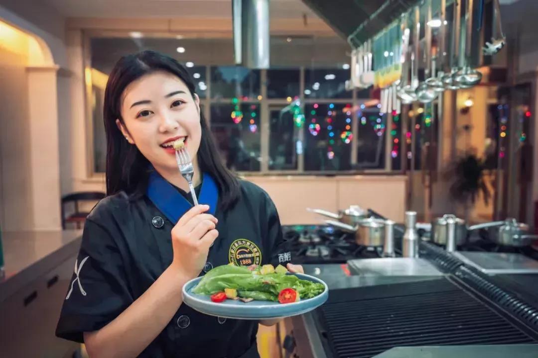 2022年女生學(xué)什么技術(shù)好？什么？