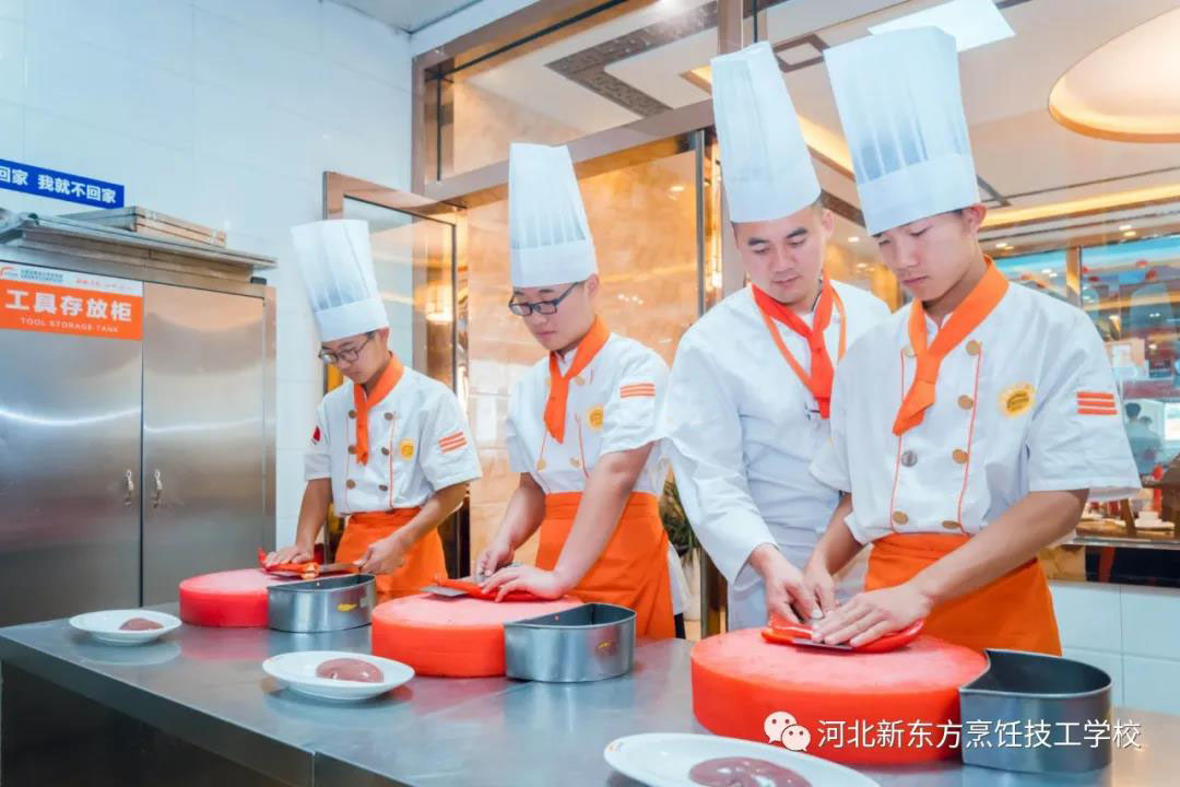 2022年，在河北新東方，一起朝出色奔赴~