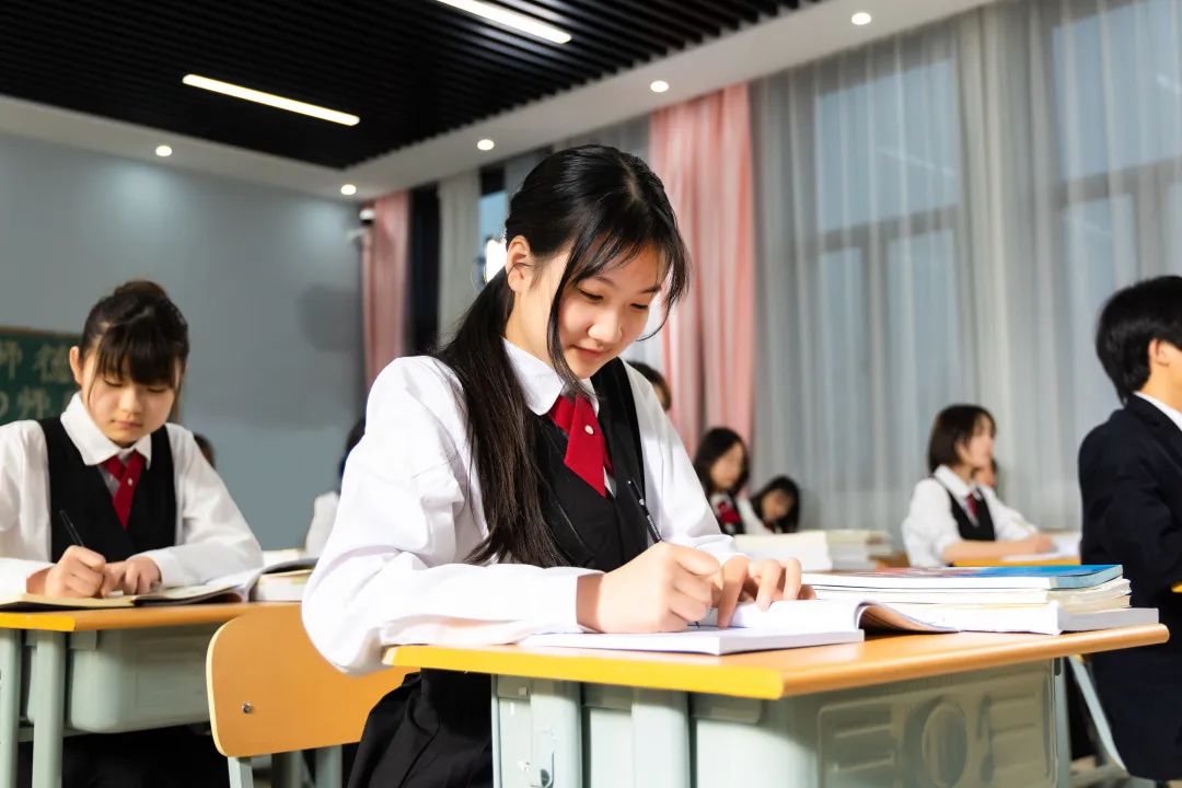 初中畢業(yè)生學(xué)技術(shù)，請(qǐng)先查收這份職業(yè)規(guī)劃！
