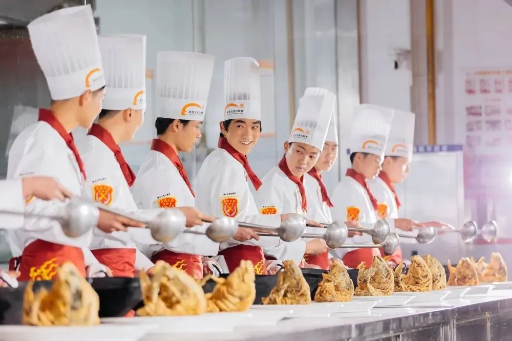 2024年男生學(xué)什么好？盤(pán)點(diǎn)適合男生的三大熱門專業(yè)！