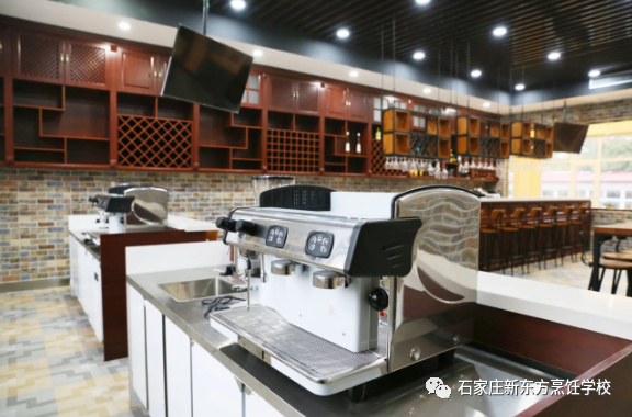 【短期飲品培訓(xùn)】趁夏季到來之前，學(xué)一門熱門技術(shù)創(chuàng)業(yè)實(shí)現(xiàn)增收!
