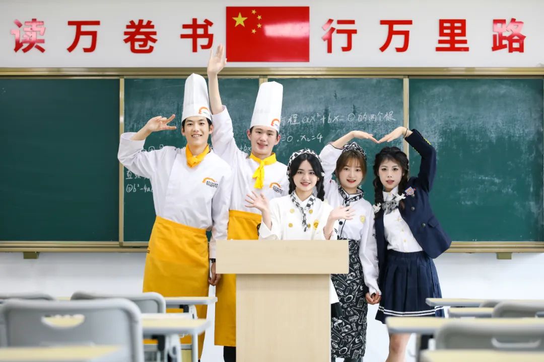 夢想啟航，技能綻放的璀璨舞臺，河北新東方編織出你想要的詩和遠(yuǎn)方！