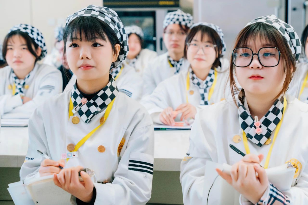 優(yōu)秀的你，有“記”可循！@新生們，筆記大賽開始啦~