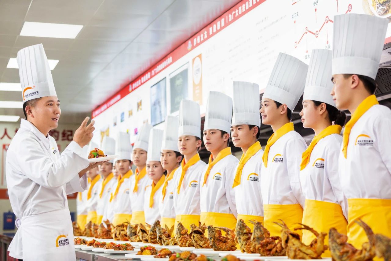 2025年春季預(yù)科班報名開始了，這4類人千萬不要錯過！