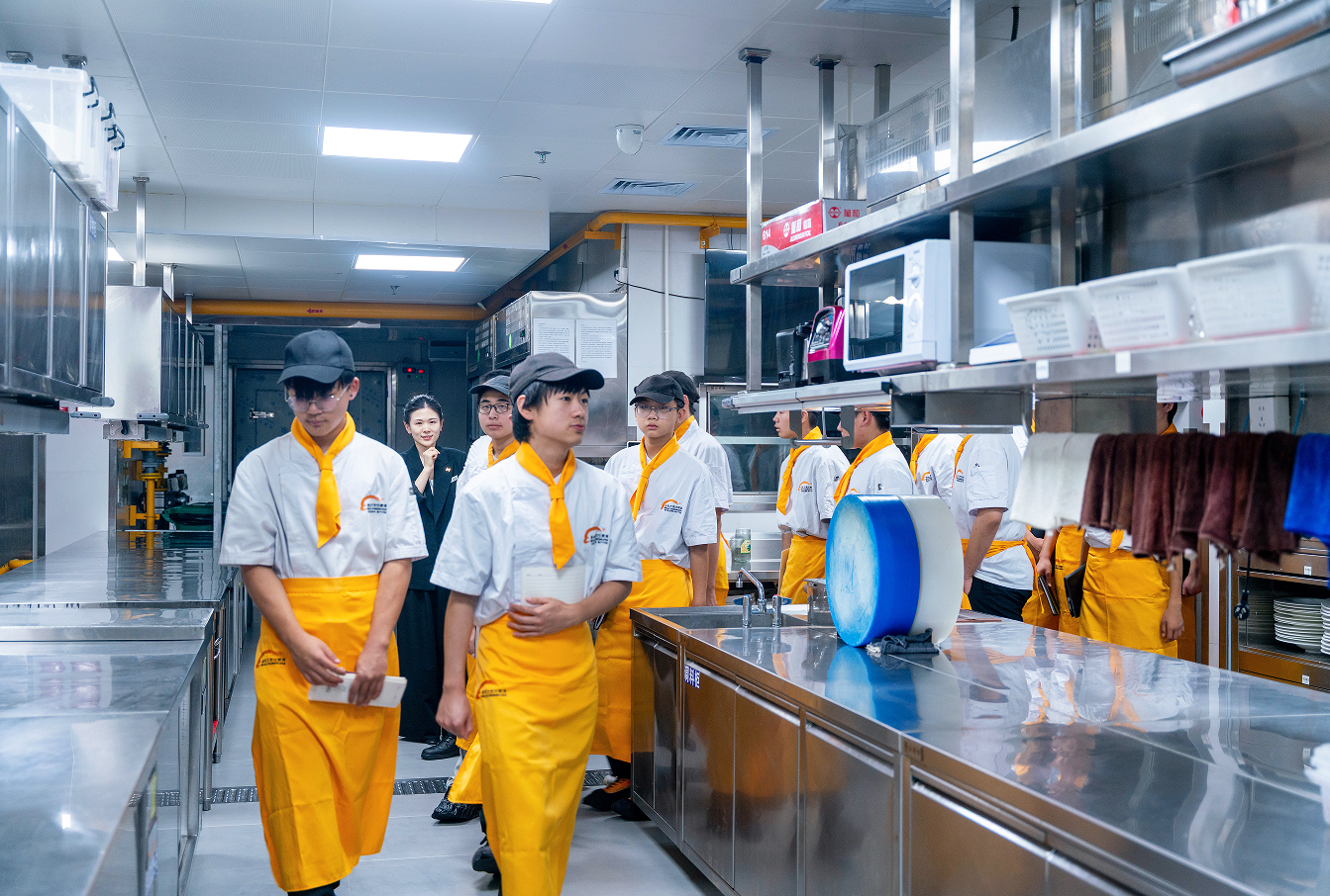 校企攜手育英才 | 河北新東方學(xué)子參觀西美福來喜酒店，共話職業(yè)發(fā)展！