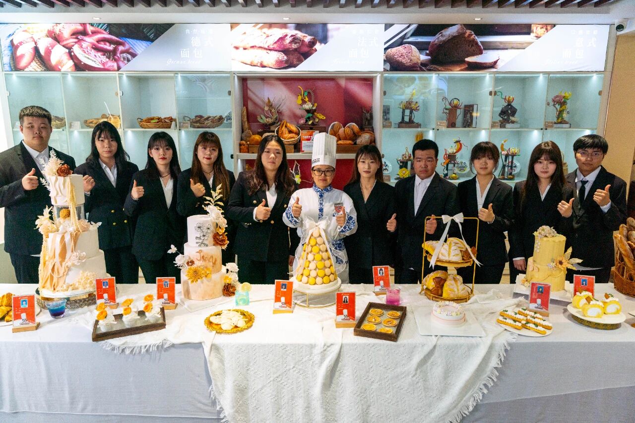 西點(diǎn)畢業(yè)作品展上新了，歡迎來到甜蜜的西點(diǎn)世界！