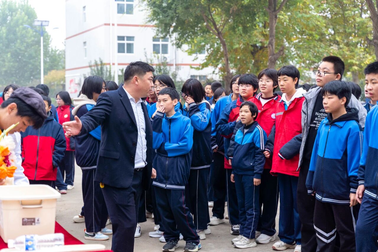 6698bb2f012a9a3eaa67e970c33dbe94.jpg 6698bb2f012a9a3eaa67e970c33dbe94.jpg