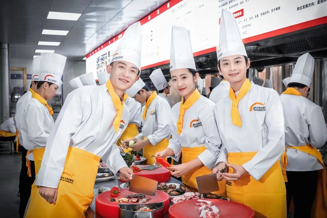 為什么學(xué)中餐，越來越多的人選擇河北新東方？這幾點(diǎn)理由讓人無法拒絕！