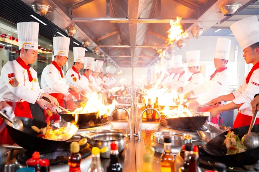 文化課成績不理想？換個(gè)賽道同樣發(fā)光！河北新東方2026春季預(yù)科班，用一技之長開啟更美好的未來