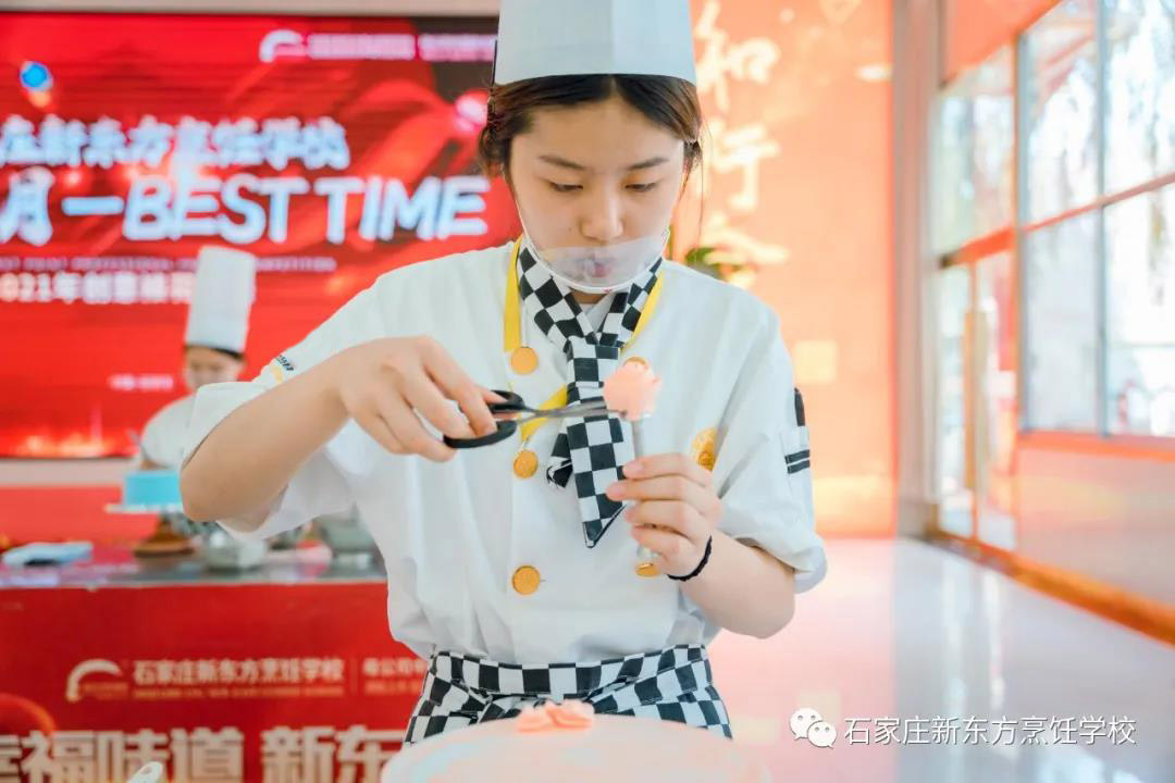 【爆款烘焙制品教學(xué)】會(huì)爆漿的酥皮奶油大泡芙，原來成本這么低！